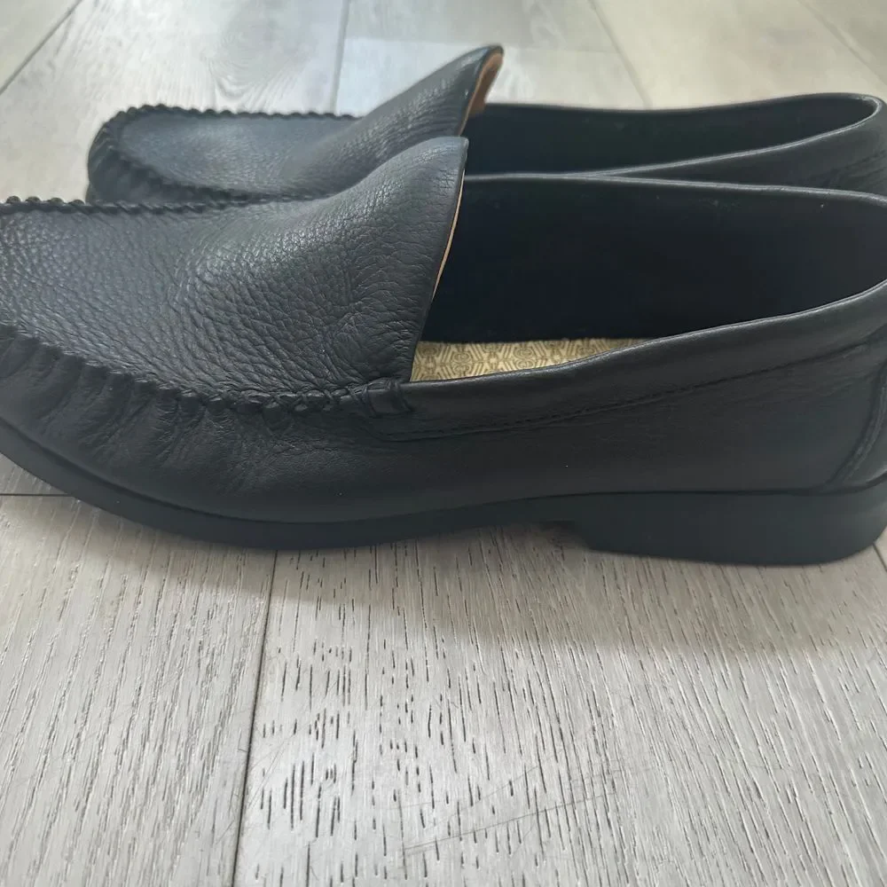 The Walking Company men's‎ black leather loafers size 45 business casual shoe